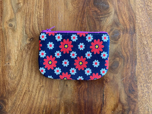 Rounded Corner Zipper Pouch Vintage Daisies