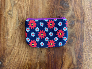 Rounded Corner Zipper Pouch Vintage Daisies